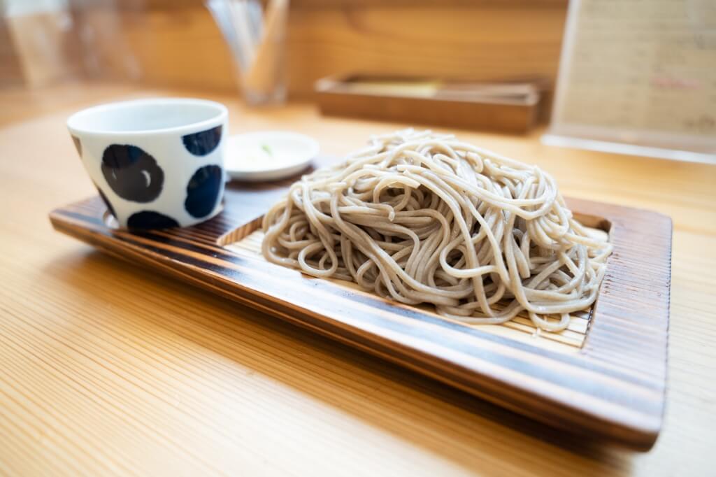 蕎麦カフェSCHOLA（スコラ）の看板メニュー「せいろ蕎麦」