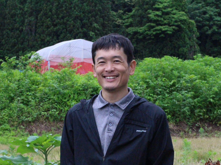 「ここの方が生きやすい感じ」マタタビ細工の技を受け継ぐ菅家豊さん
